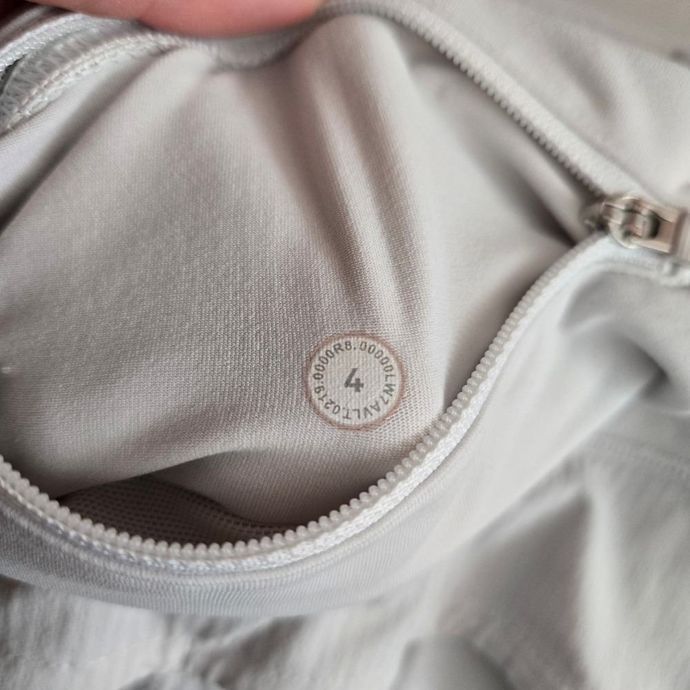 Lululemon Speed Up High-Rise Lined Shorts 2.5 White Running Athletic Sz 4 Tall - Picture 6 of 7